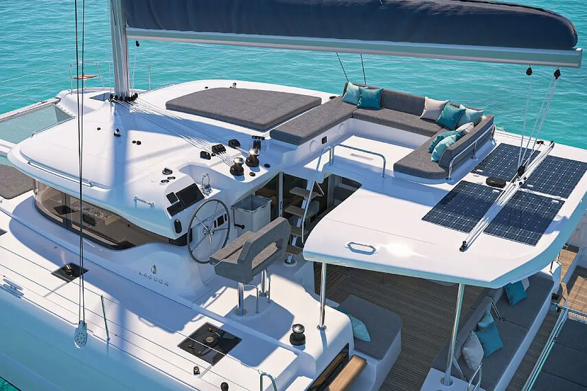 Lagoon 43's helm station