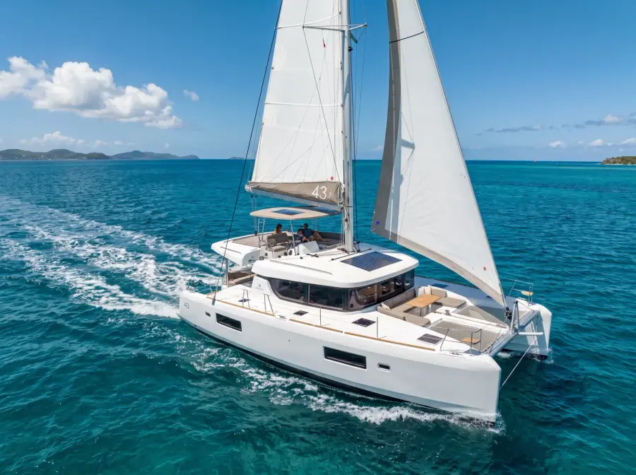 Lagoon 43 under full sail